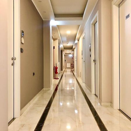 Hotel Folen Milan Bagian luar foto